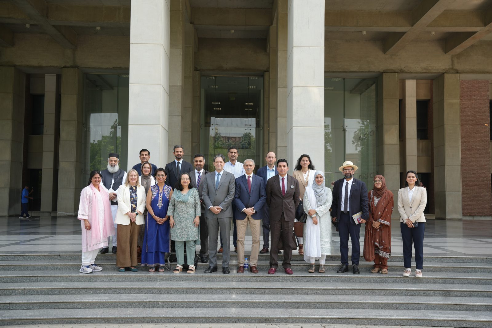 Gates Foundation delegation visit to the National AI Hub at LUMS — photo 4